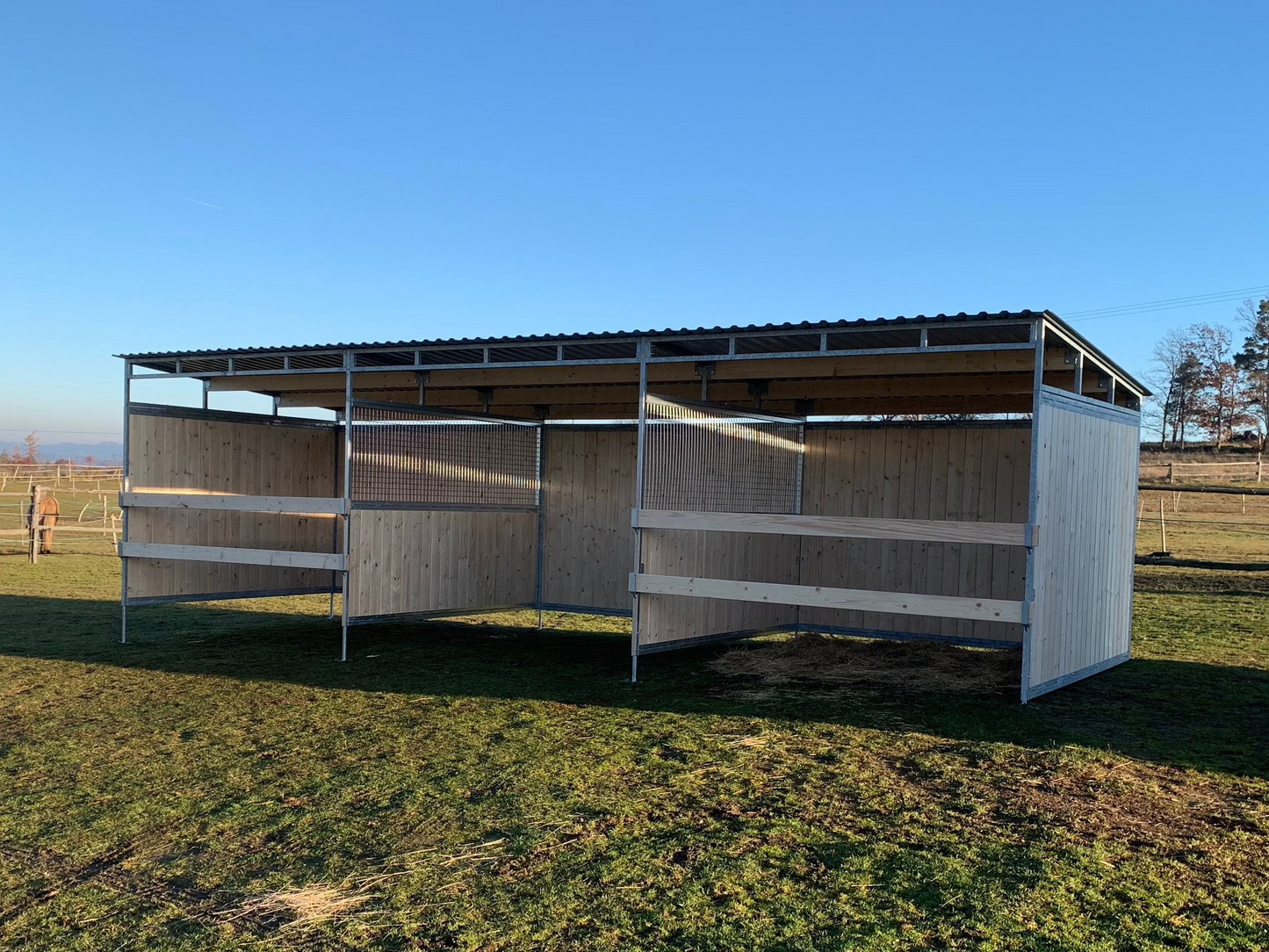 Holzunterstand für Pferde 3 x 6 m